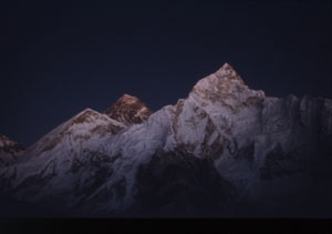 18  everest nuptsesunset P 0300