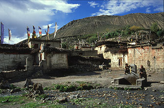 Jhong Dzong 48 h220