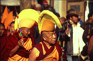 Kathmandu Bodnath 38  monche gelb b. P 0350