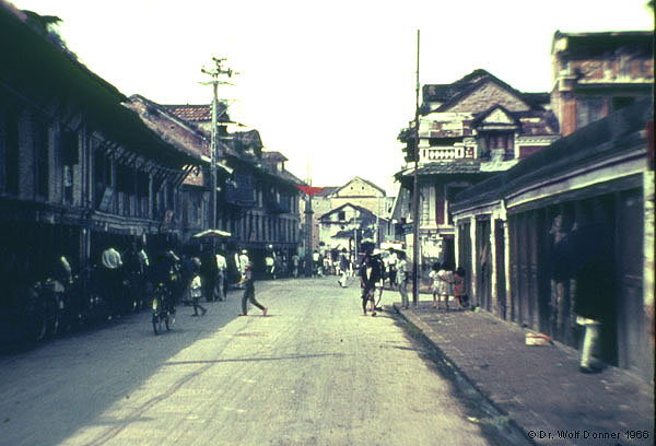 Wolf Donner NEP 008 Dilli Basar Kathmandu 1966x0600