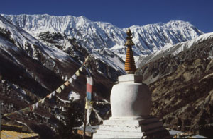  Thare Gompa  udn grande barriere 05-05P 0300