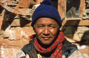Tilicho M�nch Thare Gompa 98-03P 0300