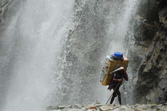 Nepal- Trekking im monsun Annapurnarunde