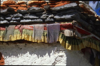 N07-1042 Stupa vorhang x0345